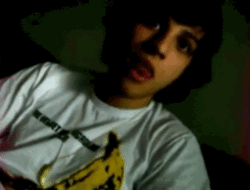 livrepraviversomic:  Cael tu me seduz !! ♥ 