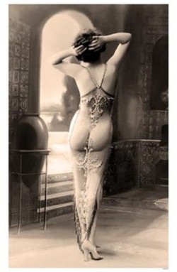 erotica-of-the-vintage:  1920’s French 