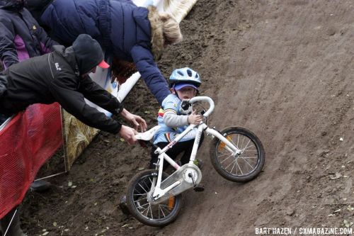 gimmieabike: nynya:  Cyclocross Magazine This might be the best picture from the weekends Superprest