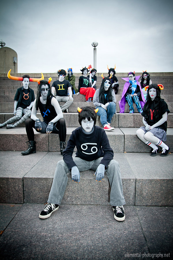 kyleehenke:  elementalphotos:  Youmacon Highlights: Homestuck Groups equius | tavros | aradia | vriska | sollux | kanaya |feferi | eridan