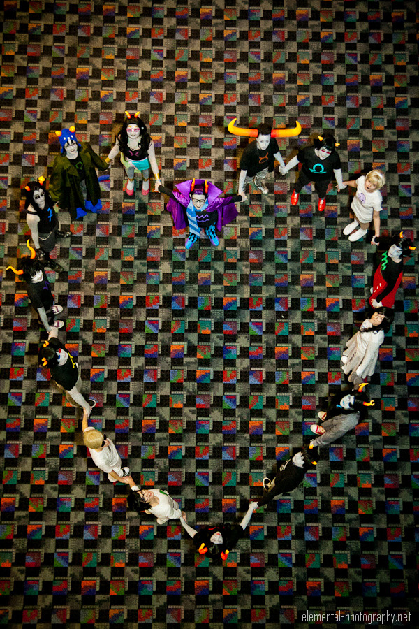 kyleehenke:  elementalphotos:  Youmacon Highlights: Homestuck Groups equius | tavros | aradia | vriska | sollux | kanaya |feferi | eridan