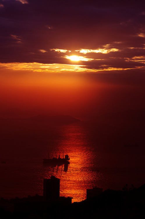 touchdisky:  by Don Abrenica