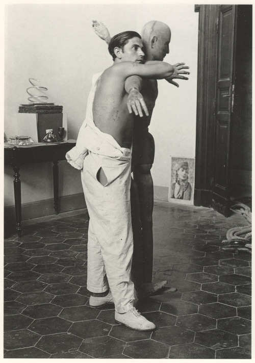 Gregorio Prieto (Spanish, 1897-1992), Sense Titol, c. 1928-30, from Les avantguardes fotografiques a