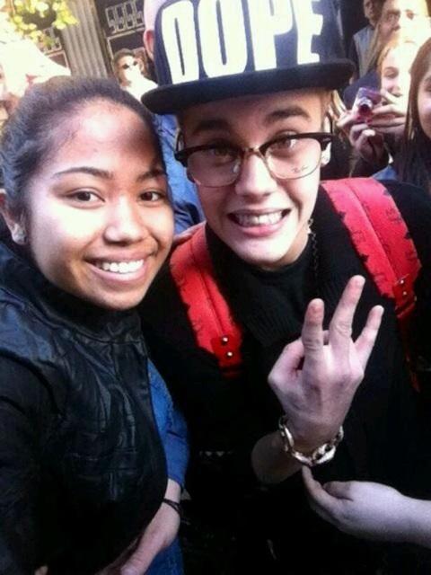 11/12 Justin with fans