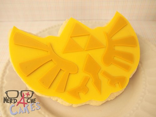 thedailywhat: Food Pr0n of the Day: nerdache-cakes: Legend of Zelda Cookies!  A custom order I 