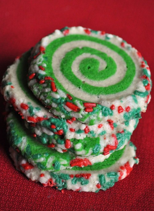 -foodporn:  Colorful Swirl Sugar Cookies Recipe 