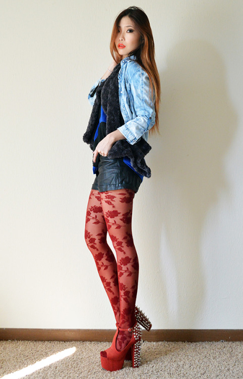 (via Wear 2day: Winter Burgundy and Royal Blue)