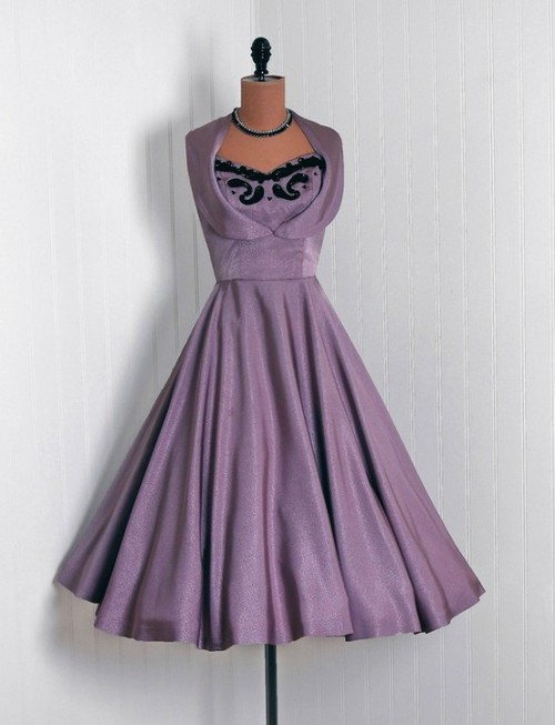 bluerosevintage:  1950’s Vintage lilac couture dress 