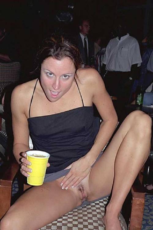 drunkcollegehit:  Drunk And Naked College adult photos