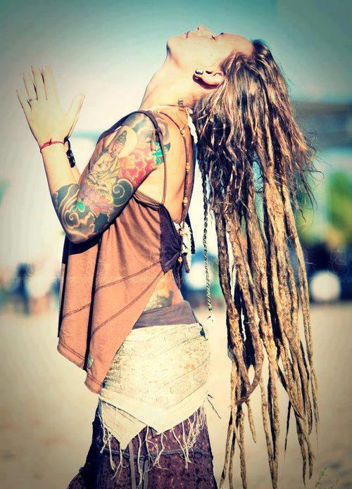 feathered-dream-catcher:  TribalPrintedBeauties: Hippie/ Peace Blog 