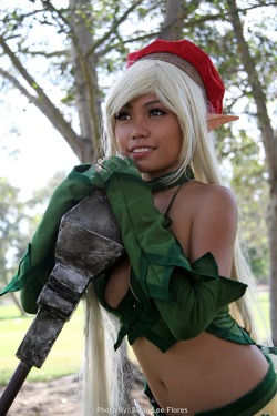 Brianfloresphoto:cosplay: Alleynefrom: Queen’s Blade © Photograph By: Brian Lee