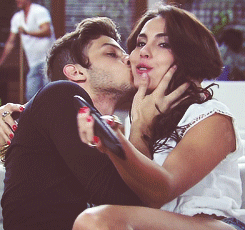 reb3ldemania:  Forever reblog, muito apego nessa cena *-* 