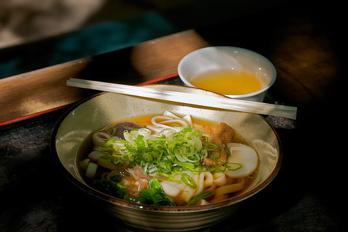 きしめん (Kishimen) Kishimen is Nagoya&rsquo;s noodle specialty. It is a dish made of flat, broad no