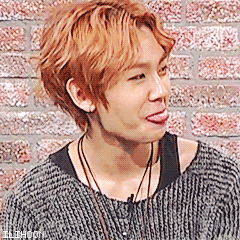 How Ilhoon reacts when he’s receiving praises about his aegyo ヽ(´□｀。)ﾉ