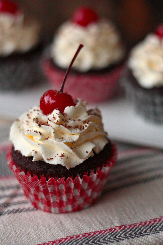 desserts-n-sweets:  grecua:  Black Forest Cupcakes  desserts-n-sweets.tumblr.com