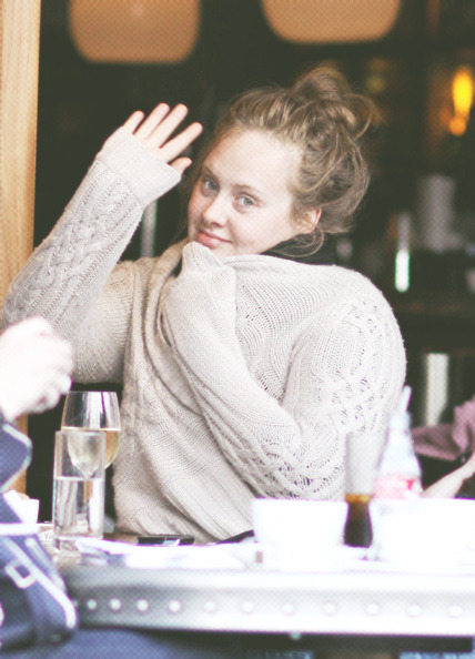 waiting-for-adele:  adeleworld:  oh my Adele!  http://waiting-for-adele.tumblr.com/post/20149689538/someone-is-playing-peek-a-boo-i-found-you similar mhmm 