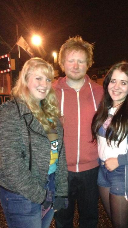 thewonderyearstrong:  fiicklehearted:  Ed Sheeran was playing tonight and girls from my school went and they’ve posted a photo with a random guy and they think it’s Ed Sheeran.  oh ym fguck 