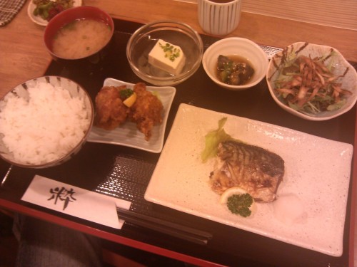 定食！Set meal!! Grilled fish was really good!!! I had this at small restaurant near school. 