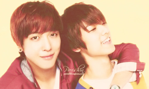  Minhyuk with his Yongyongie-hyung  