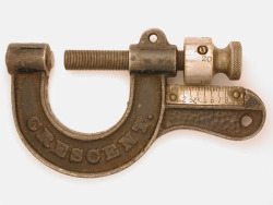 turningmetal:  mikecrometer:  Cresent Steel Co. Micrometer 1897  Old School….!