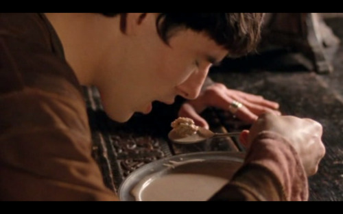 arthur feeding merlin testicles