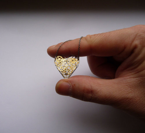 sosuperawesome:  Jewellery by JM Gershenson-Gates on Etsy 