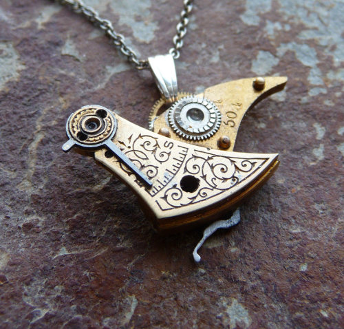 sosuperawesome:  Jewellery by JM Gershenson-Gates on Etsy 