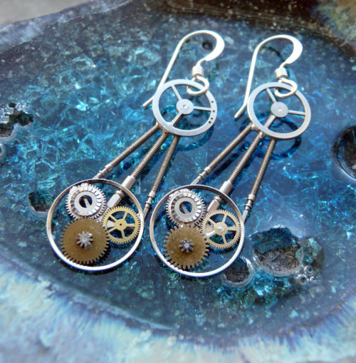 sosuperawesome:  Jewellery by JM Gershenson-Gates on Etsy 