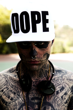 raw-blow:  Zombie Boy X Matt Plunkett     npssssss