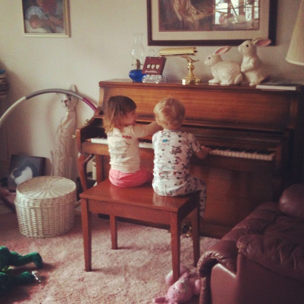 Cute pic, but my question is this: what are those two bunnies on top of the piano up to?
chexiemae:
“ Look at these two!! @kkillzz #cutekids #piano #daughter #son #love
”