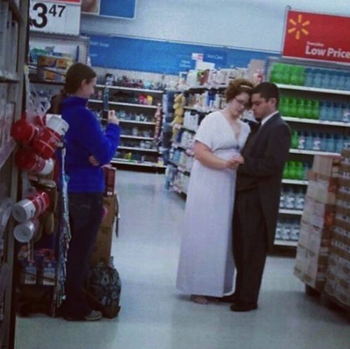 nutgrass:  Wal-mart Wedding