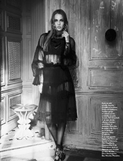 Royaumedelamode:  ‘Lost In Trianon’  Publication: Grazia France #165Photographer: