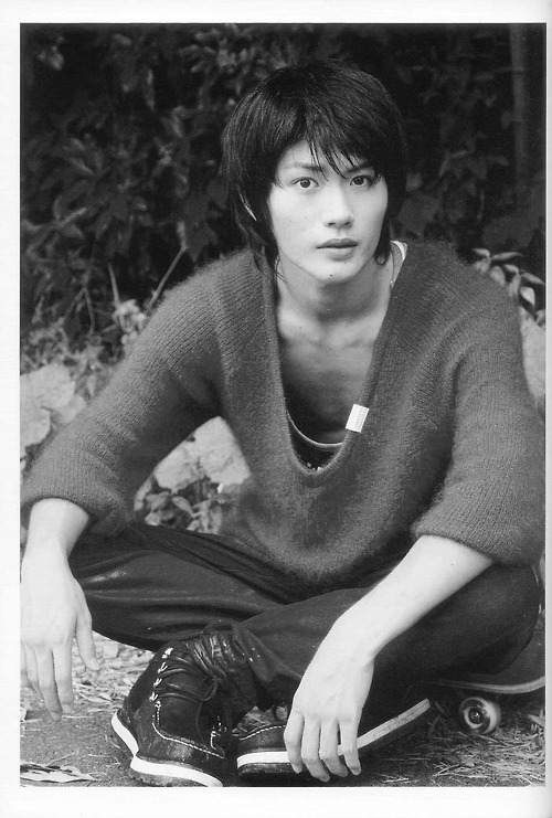 psychotic-ism:  Haruma Miura (三浦 春馬 ) n. #8 Nacionalidade: Japonês Idade: 22 Profissão: Ator e cantor. Motivo pelo qual o escolhi: Eu estava procurando (desesperadamente) por um Hot Asian Boy japonês… e o achei ^-^ , e pesquisando, fiquei