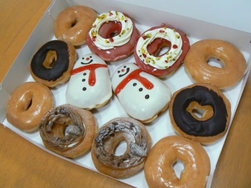 Student bought doughnut on the way to school!!  We ate all at our coffee break! :D  Cute doughnuts♪