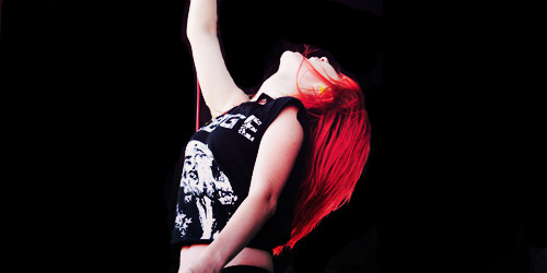 greeceparamore:  Paramore | Fave Warped Tour Photos 