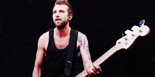 greeceparamore:  Paramore | Fave Warped Tour Photos 