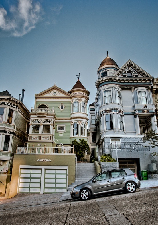 bluepueblo:  Victorian Homes, San Francisco, California photo via nobuo