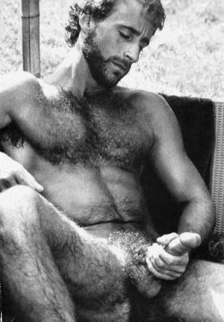 Hairy men, daddies, older, macho, men....mostly!