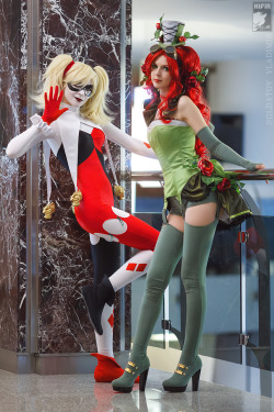 cosplayblog:  Fresh Cosplay! Harley Quinn (left)