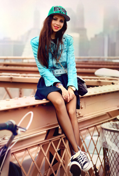 lookbookdotnu:Brooklyn bridge (by Perventina Ols)Pantyhose and sneakers? I can live with that. (
