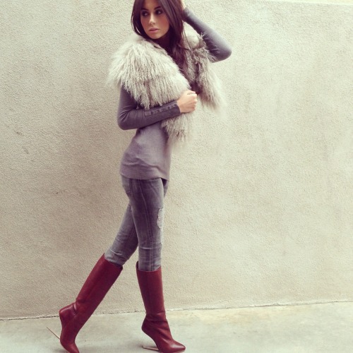 wearseesnap: Fur stole & sweater from ZaraJeans by Current ElliottBoots from H&MxMargiela co