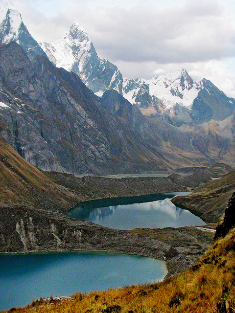 Glacial lakes in Cordillera Huayhuash, Peru (by LindsaySimmonds).
