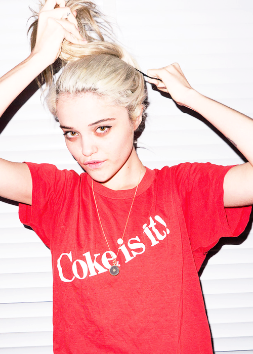 radical-g0d:  Sky Ferreira by Terry Richardson porn pictures