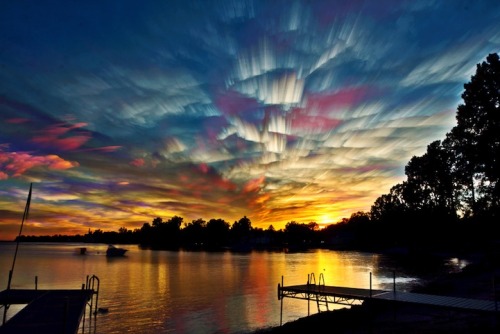 story-dj:  showslow:  Ontario, Canada-based photographer Matt Molloy recently created a gorgeous series of sky images by stacking multiple photos onto one. The individual photos are most often taken from the timelapses he shoots. The final photo has a