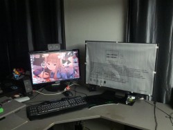 Ok&hellip; I admit I did not expect it to be this big.  That&rsquo;s a 24&quot; screen for comparison. 