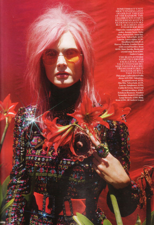 UK Vogue December 2012, Malgosia Bela