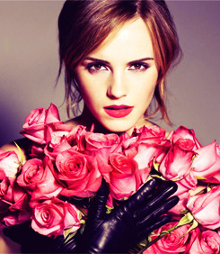 fuckyeahemmawatson:  New pictures of Emma for Lancôme ‘In Love’