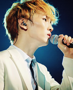 blonde junghan