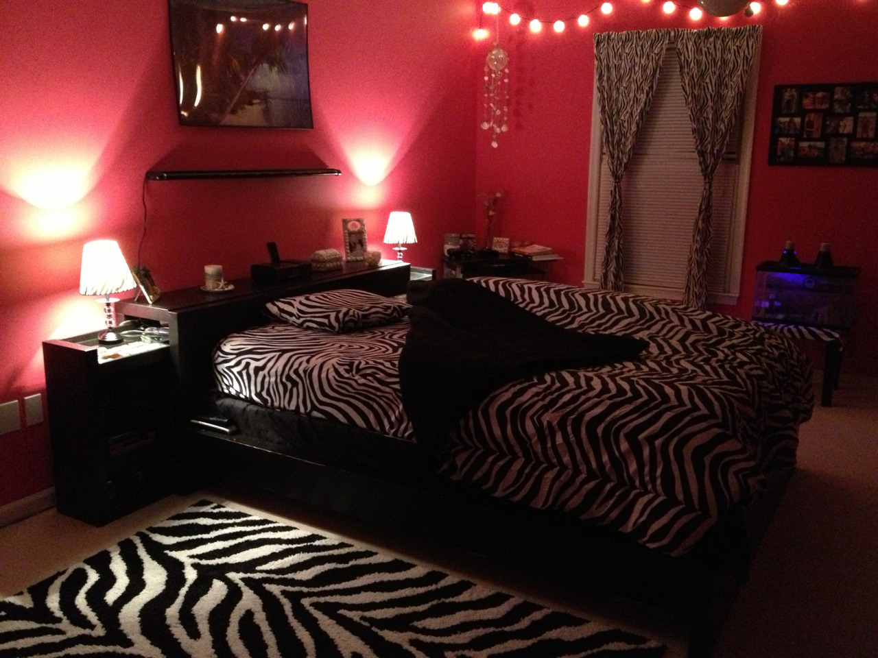 blondebeachbabexo:  I wish my room looked like thia