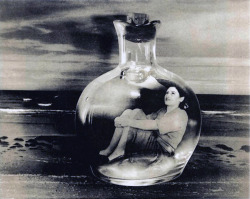Grete Stern - Botella del Mar (Sueño Nº5), 1950, Argentina.
